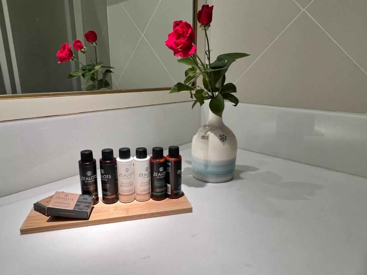 Abeliona Guesthouse Ambeliona Екстер'єр фото